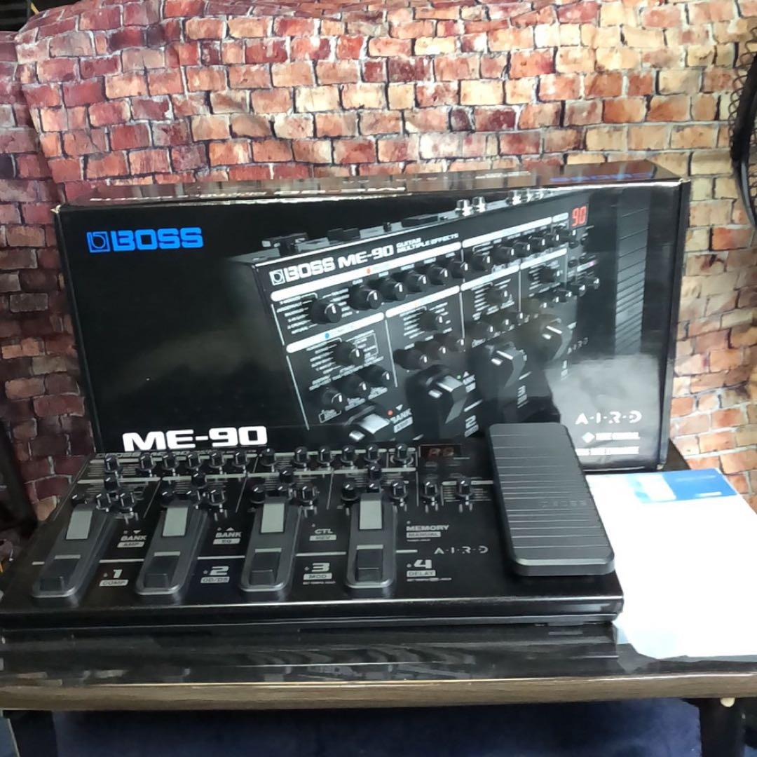 24年12月新品購入！BOSS ME-90 ギターマルチエフェクター BOSS ME-90-WH マルチエフェクター エレキギター用 【数量限定カラー